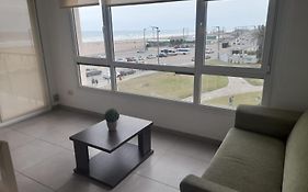 Departamento vista al mar, con cochera cubierta y pileta